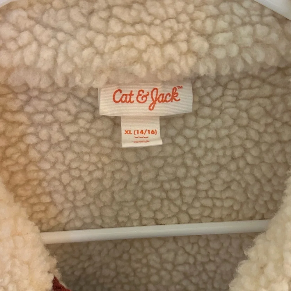 Red Sherpa coat - Picture 2 of 3